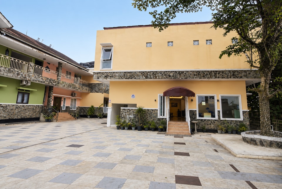 Townhouse Oak Combe Martin Parung, Bogor, Bogor