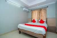 Hotel O White Fort Near Lalbagh Botanical Garden