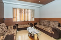 Hotel O White Fort Near Lalbagh Botanical Garden