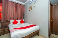 Hotel O White Fort Near Lalbagh Botanical Garden