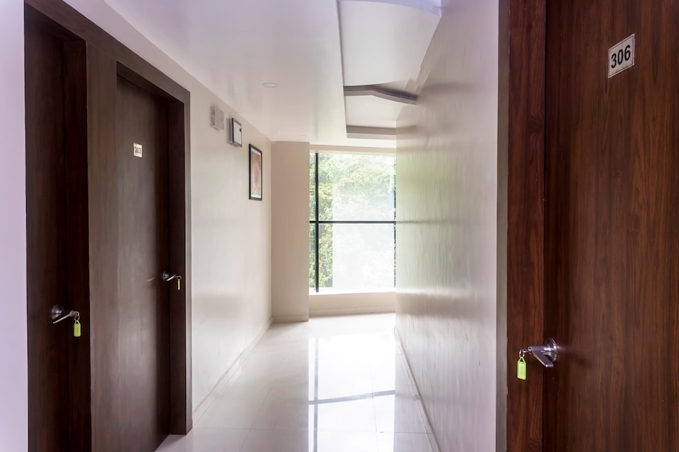 Hotel O Grand Pune, Swargate Pune, Pune