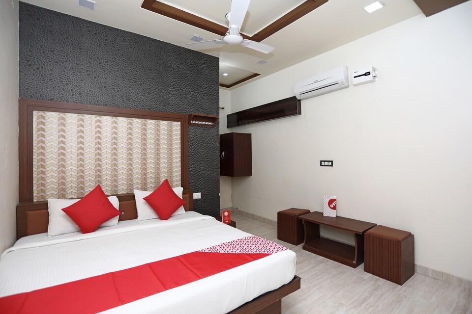 OYO 18346 Krishna Resorts, NH2 Highway Mathura, Mathura