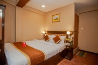 OYO 168 Divine Guest House