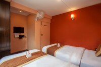 OYO 168 Divine Guest House