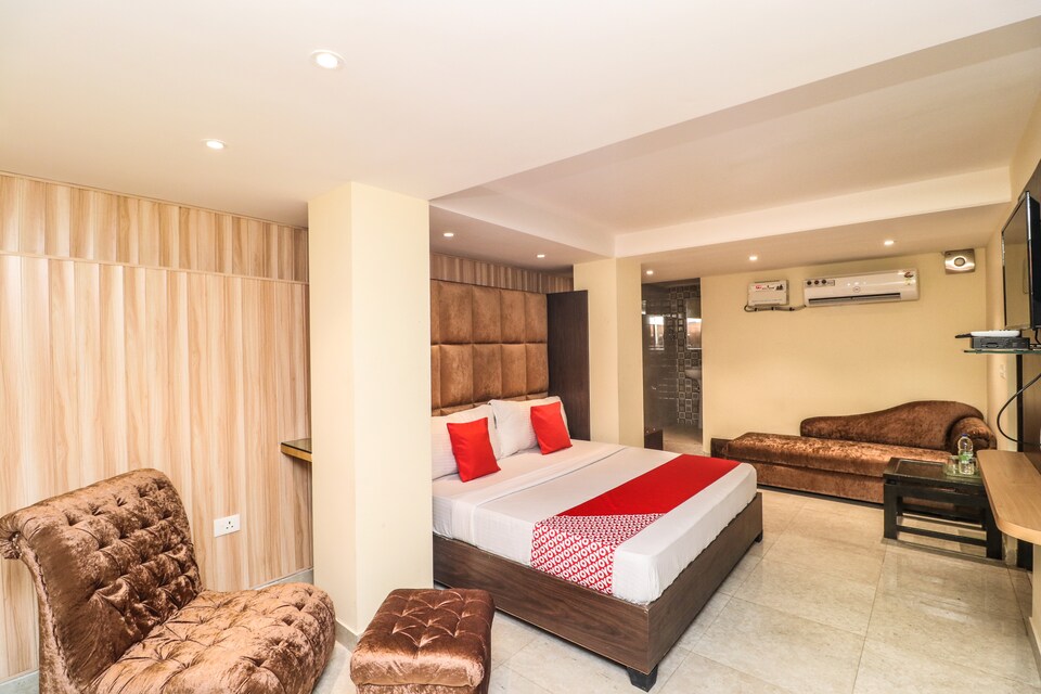 OYO 18377 Hotel City Top, Jammu, Jammu