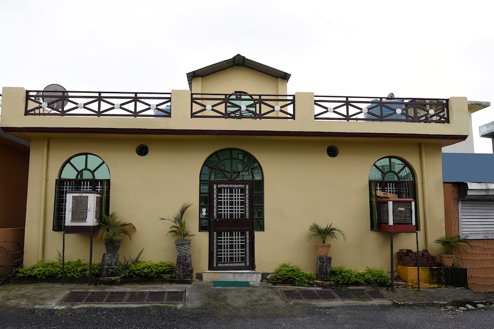 OYO Home 18386 Cosy Stay Dehradun Airport, Dehradun Airport, Dehradun