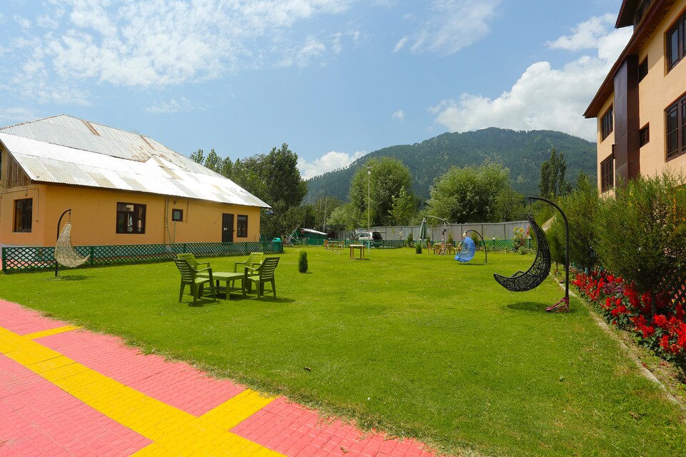 OYO 18391 Hotel Royalton, Pahalgam, Pahalgam