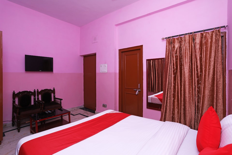 Flagship 18393 Hotel Triveni, Gomti Nagar Lucknow, Lucknow