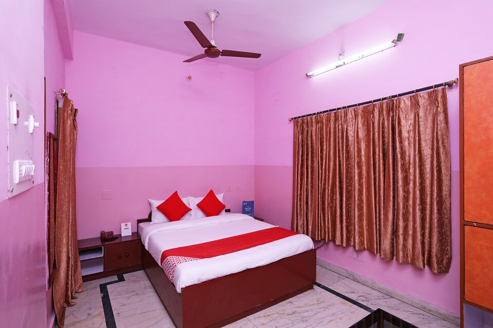 Flagship 18393 Hotel Triveni, Gomti Nagar Lucknow, Lucknow