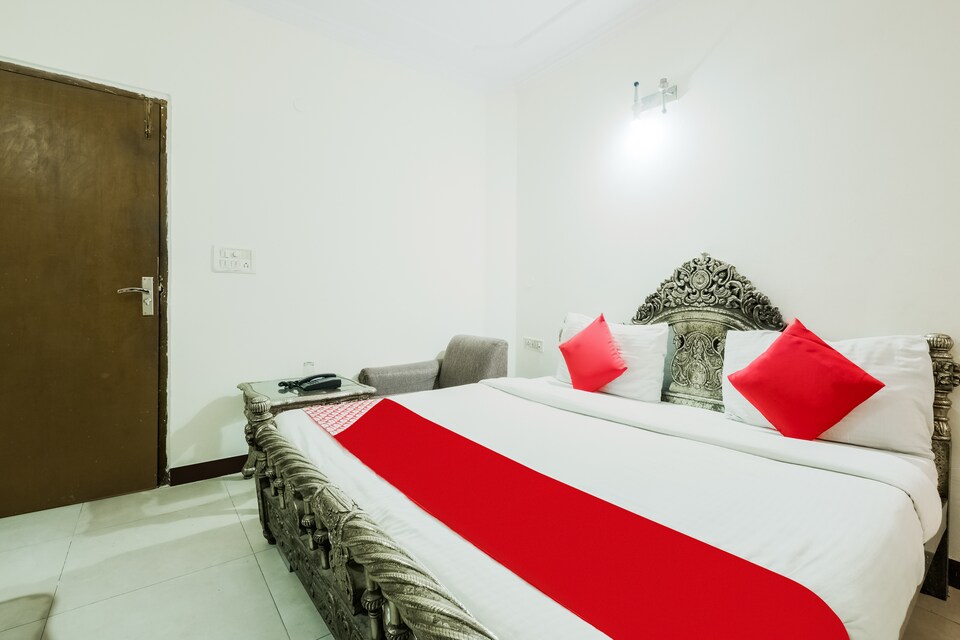 OYO 18401 Ivory Palace, Karol Bagh Delhi, Delhi