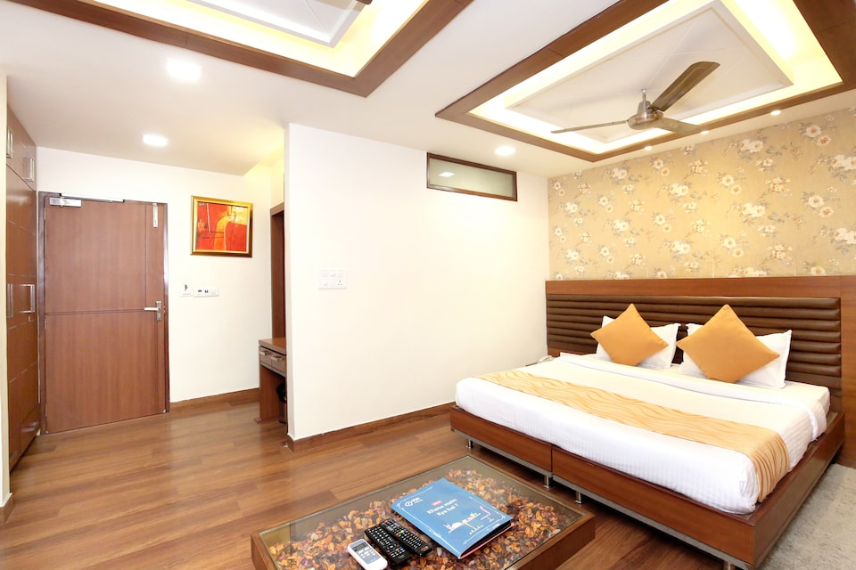 OYO 2860 Hotel 24x7 Inn, Model Town Jalandhar, Jalandhar