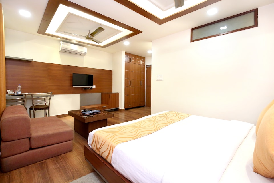 OYO 2860 Hotel 24x7 Inn, Model Town Jalandhar, Jalandhar
