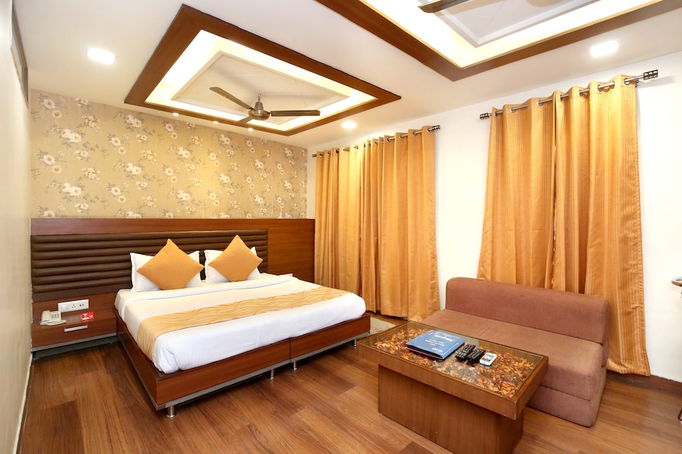 OYO 2860 Hotel 24x7 Inn, Model Town Jalandhar, Jalandhar