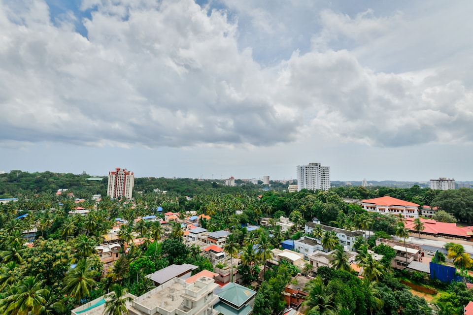 OYO 18406 Home Home Modern Keston 3bhk, Medical College - Pattom, Trivandrum