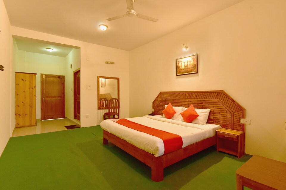 OYO 18411 Hotel Aarya, NH 21 Manali, Manali