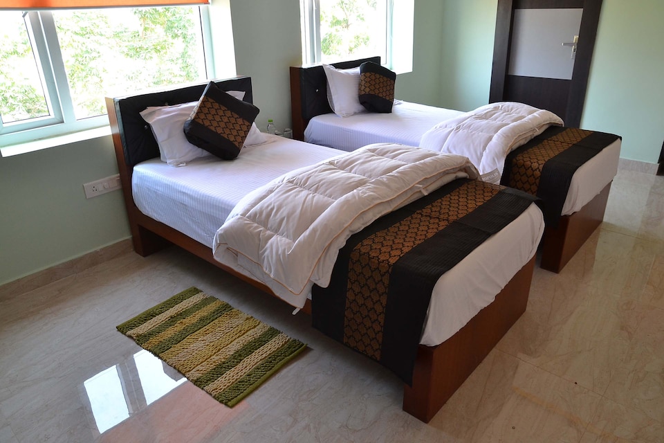 OYO Studios 365 Cyber Park, Sohna Road, Gurgaon