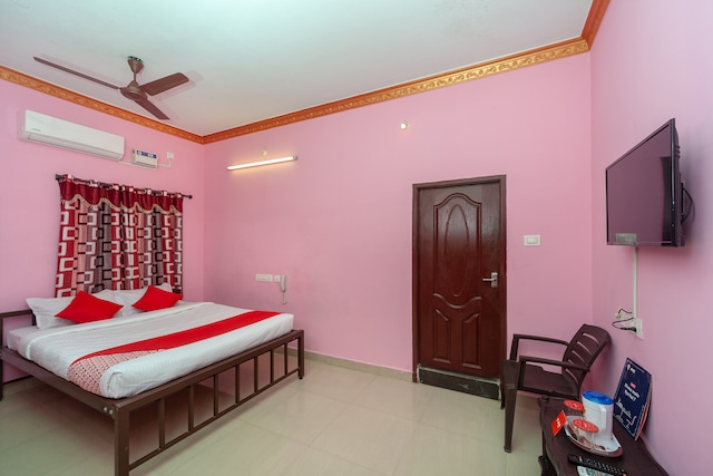OYO Puduvai Inn Guest House