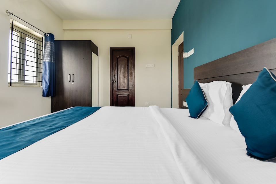 SilverKey Executive Stays 18452 Pritam Airport Inn, Coimbatore Airport, Coimbatore