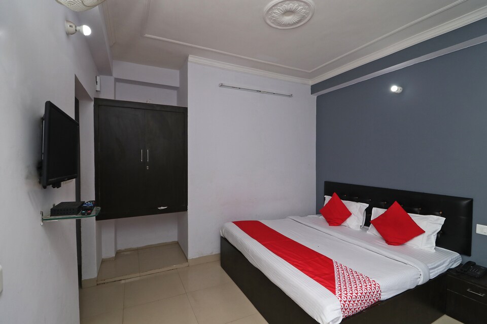 OYO 18469 Hotel Hmvr, Banikhet, Dalhousie