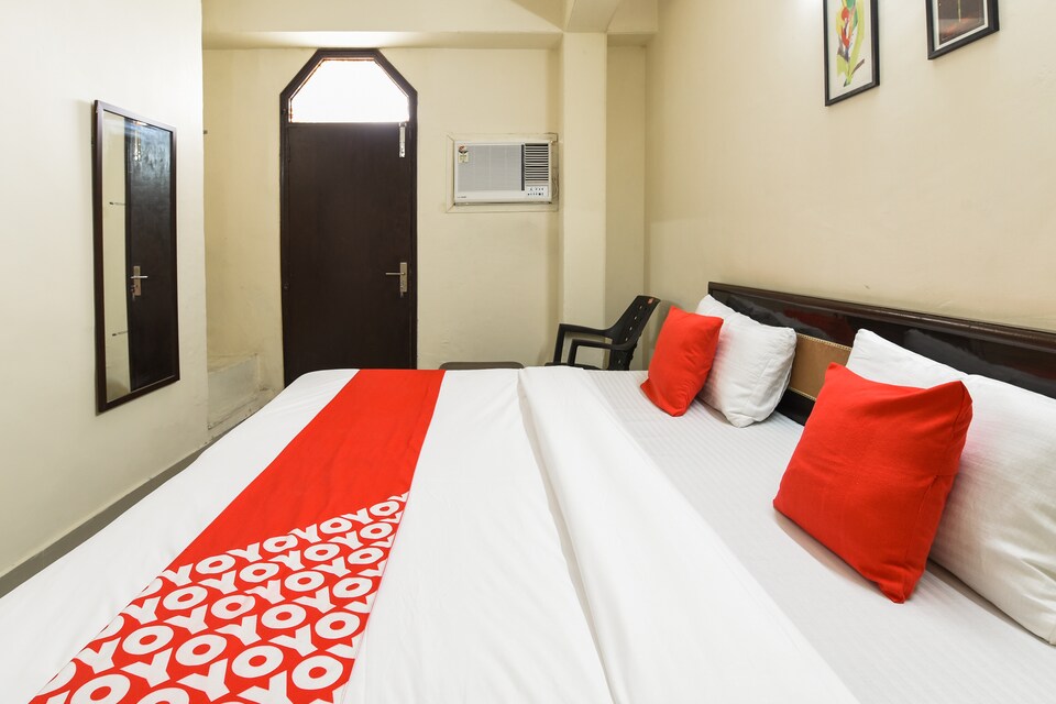 OYO 18470 Anvi Stays, Vasant Kunj Delhi, Delhi
