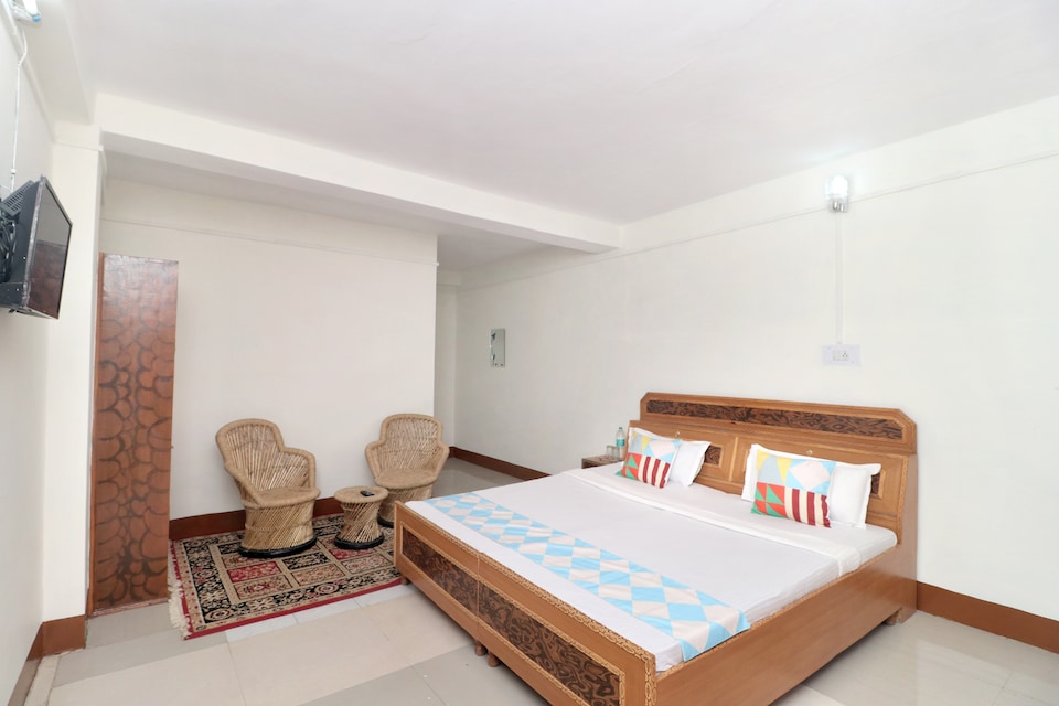 OYO Home 18477 Cheerful Stay, Mashobra-Naldera, Shimla