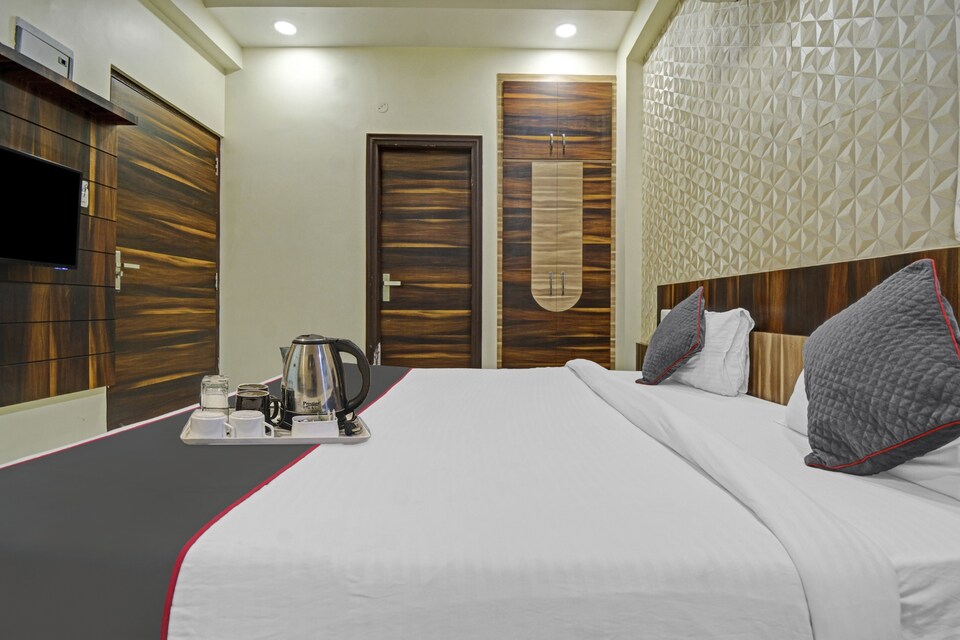 OYO Townhouse 974 Hotel Olive Greens, Mansarovar, Jaipur