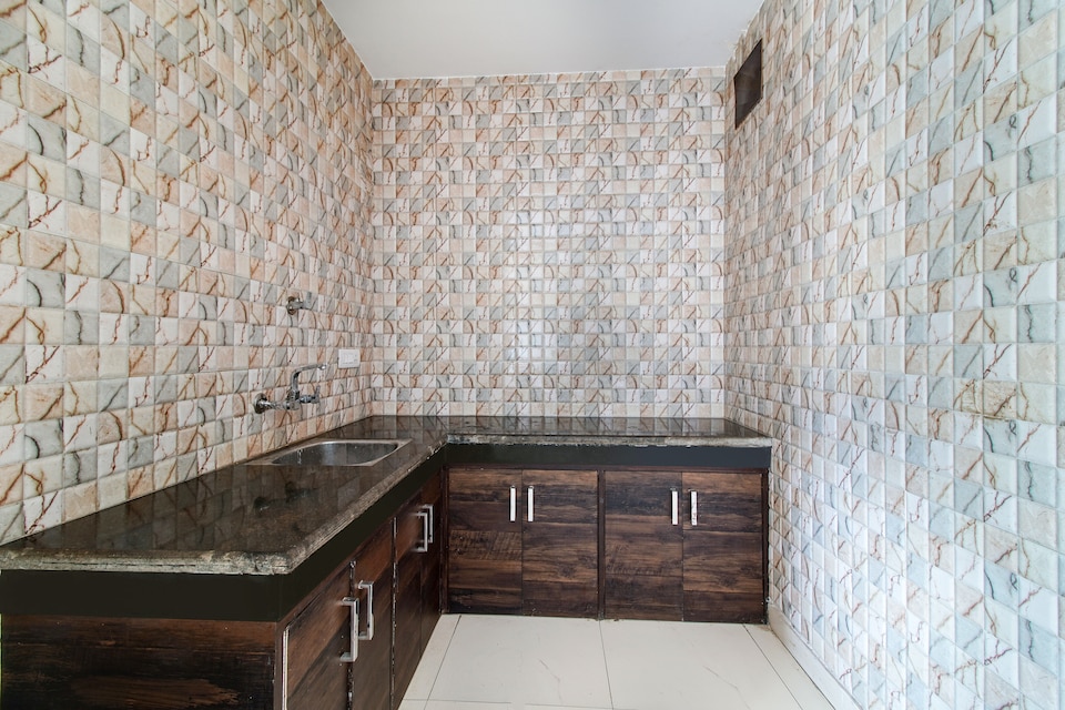Hotel O Yor Residency, Golf Course Road, Gurgaon