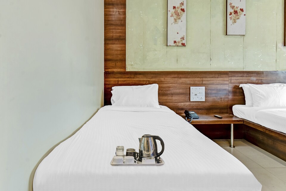 Townhouse 682 Hotel Sai Sparsh, Shirdi, Shirdi