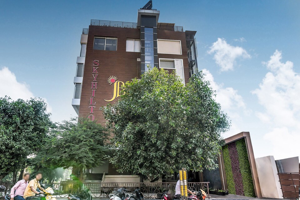 Collection O 30009 Pheonix United Mall, Kanpur Road Lucknow, Lucknow