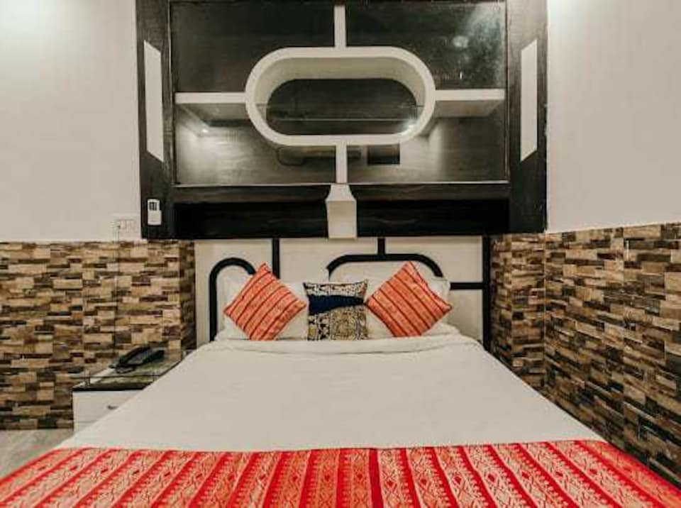 OYO Flagship Regal Golden Palace, Jaisalmer, Jaisalmer