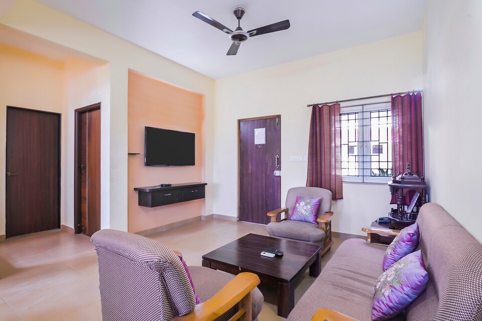 OYO Home 18509 Pool View 4BHK, Majorda Goa, Goa