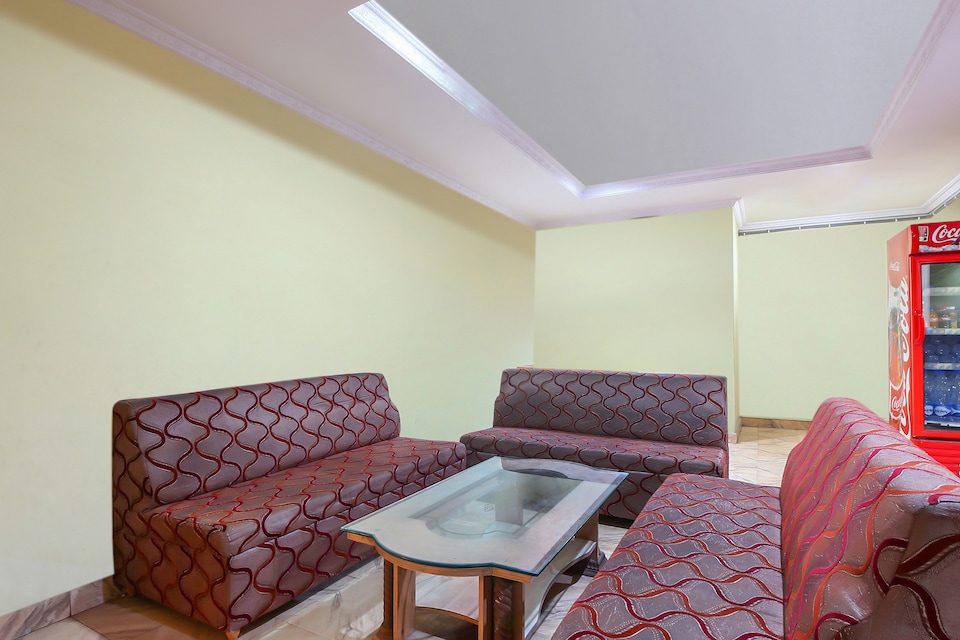 OYO 18510 Hotel Sri Venkateshwara, LB Nagar - Ramoji-II, Hyderabad