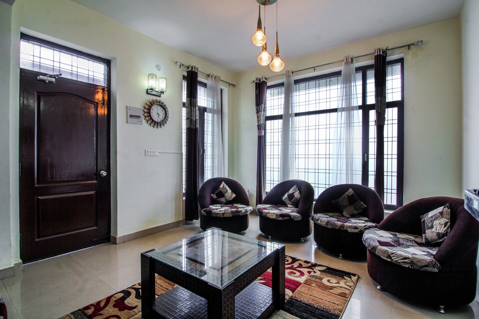 OYO Home 18527 Himalayan View 3BHK, Bhowali Nainital, Nainital