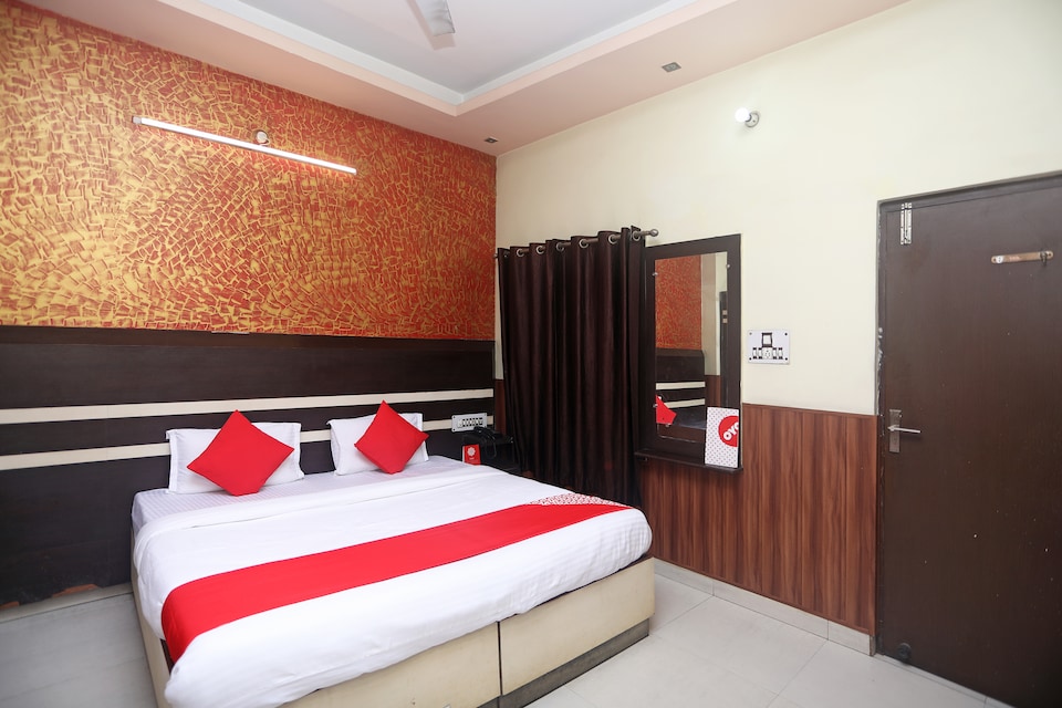 OYO 18541 Hotel Haridev, Roorkee, Roorkee