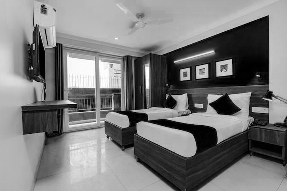 OYO SilverKey Sohna Road Near Omaxe Gurgaon Mall, Sohna Road, Gurgaon