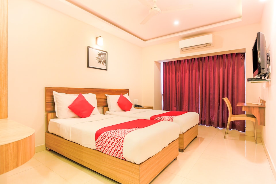 OYO 18594 M The Business Hotel, Vasco Goa, Goa