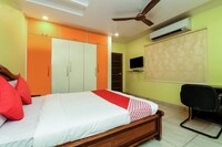 OYO Sree Sai Surya Service Apartment