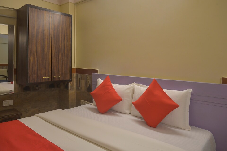 OYO Jaya Mahal, Mumbai Borivali-Dahisar-Mira Road, Mumbai