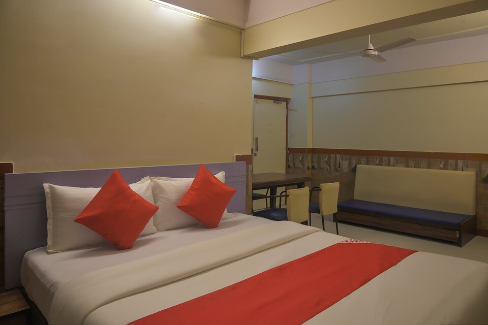 OYO Jaya Mahal, Mumbai Borivali-Dahisar-Mira Road, Mumbai