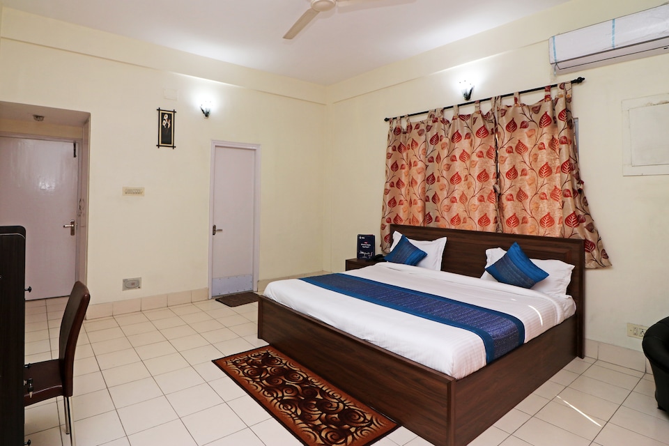 OYO 18637 मिलेनियम गेस्ट हाउस, Salt Lake Kolkata, कोलकाता