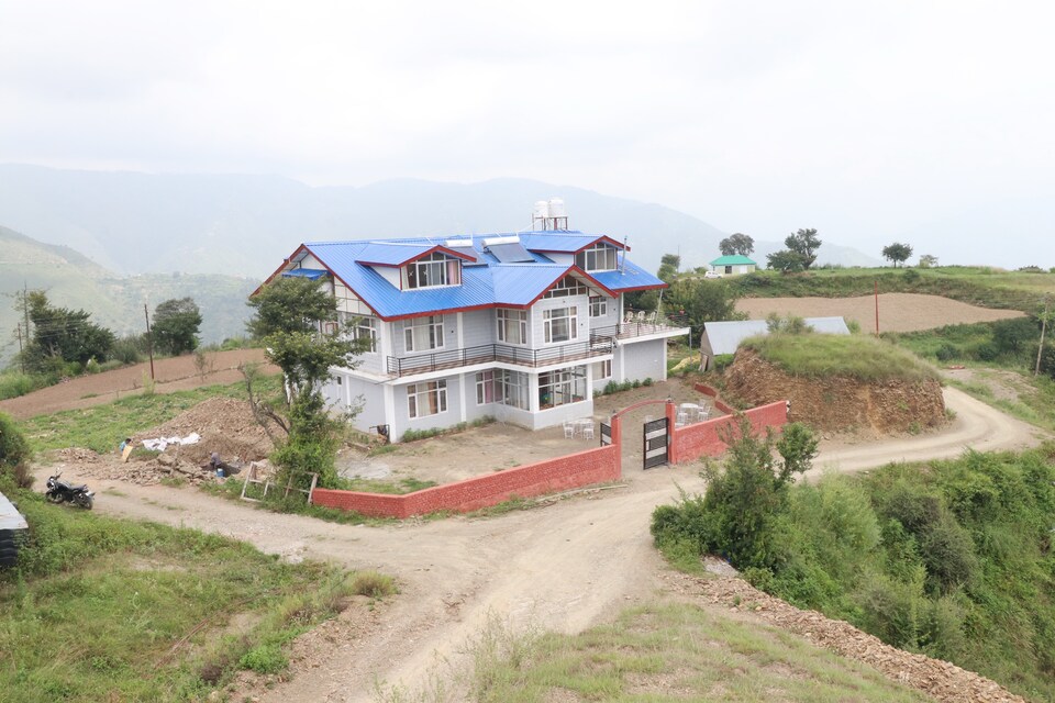 OYO Home 18639 Wooden Villa, Kufri-Faghu-Theog, Shimla