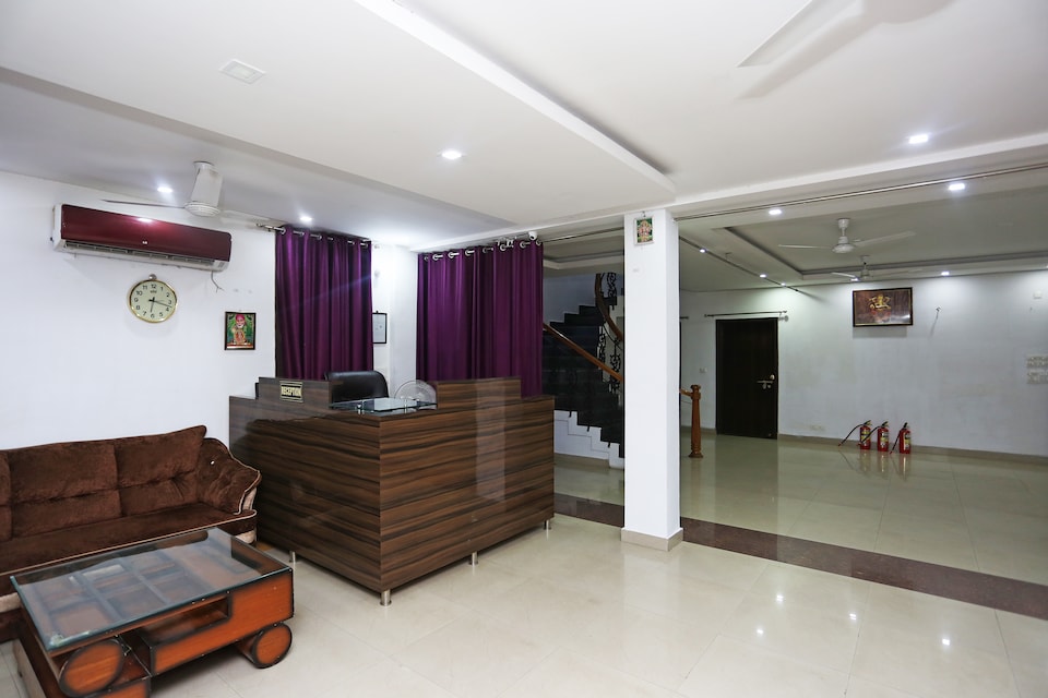 OYO 18648 Raj Inn, SGPGI Lucknow, Lucknow