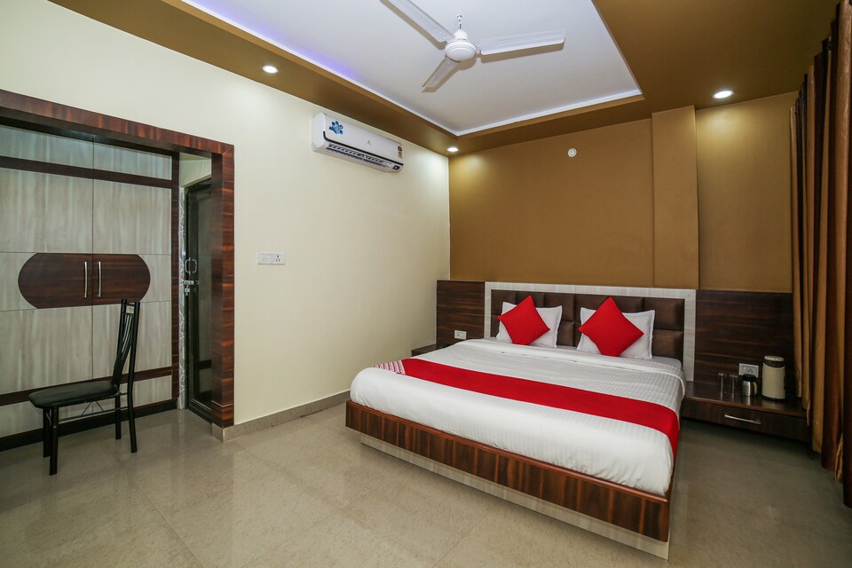 OYO 18650 Sanskar Guest House, City Centre, Gwalior