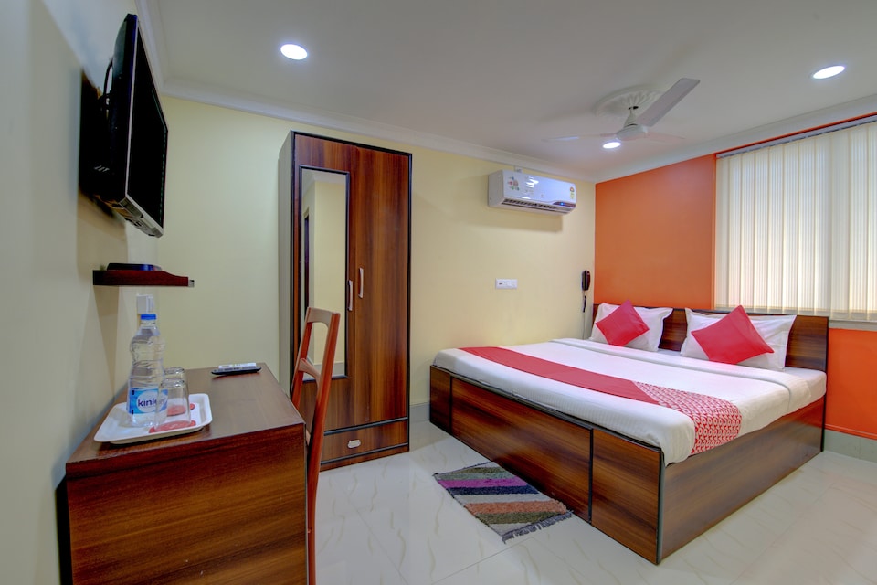 OYO 2890 Park Guest House, Park Circus Kolkata, Kolkata