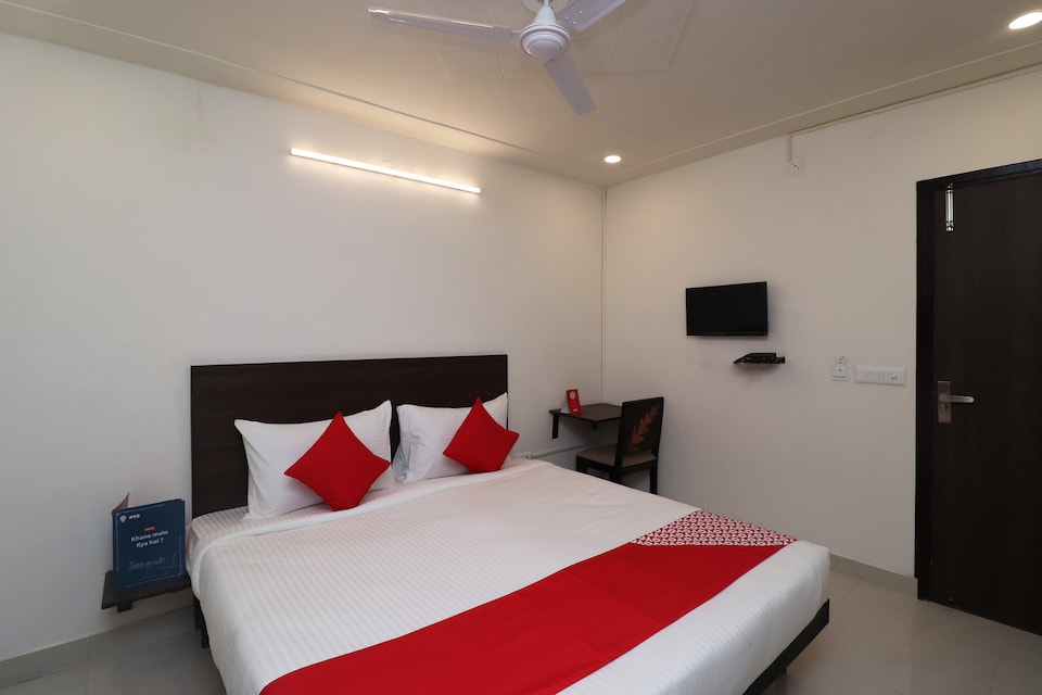 live on Live on GRG1772, Old Gurgaon, Gurgaon