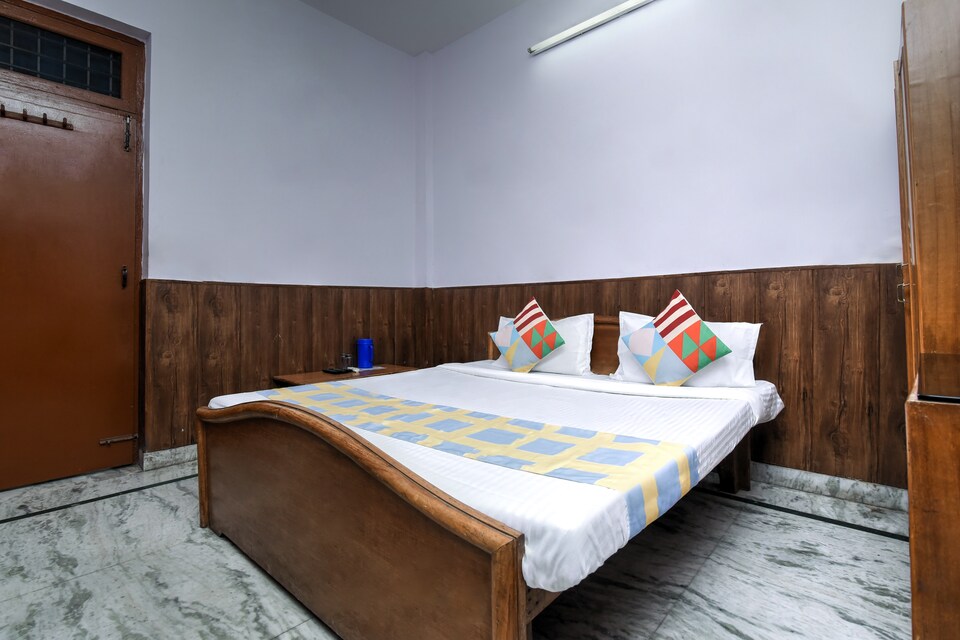 OYO Home 18697 Cosy Stay, Dehradun Railway Station, Dehradun