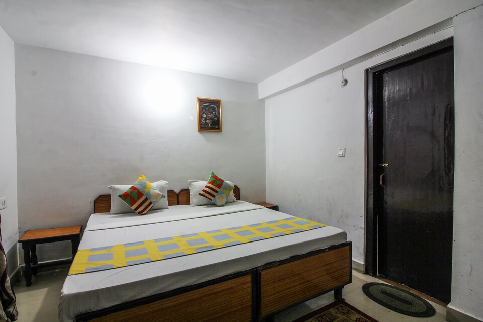 OYO Home 18749 Spacious 3BHK, Highcourt Nainital, Nainital