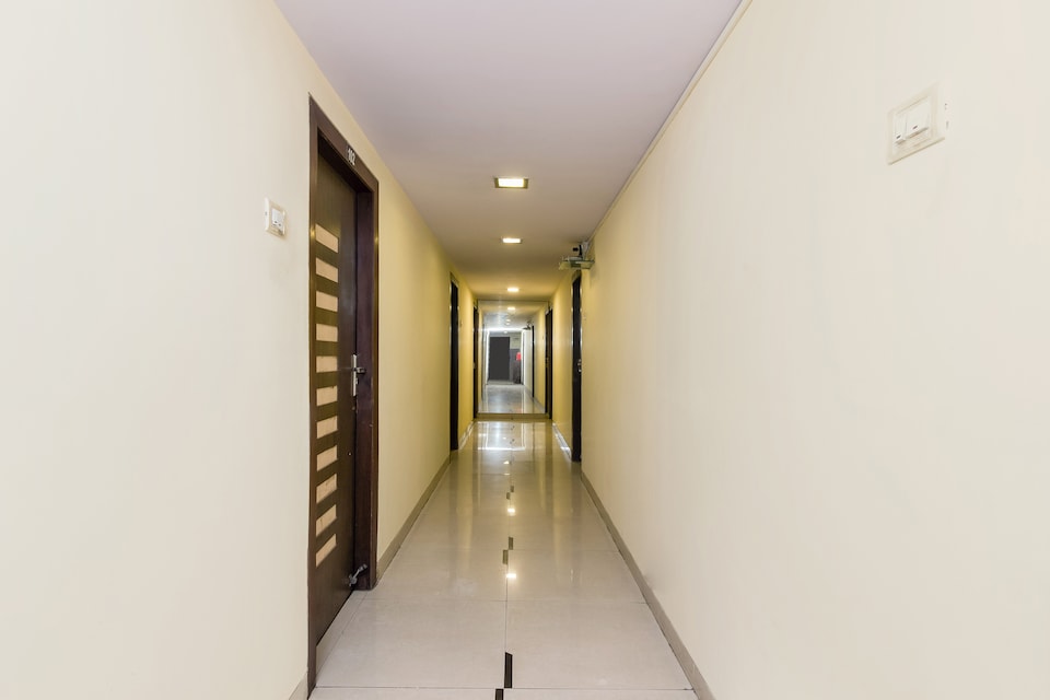 SPOT ON 18750 Hotel Panvel Palace, Mumbai Panvel-CBD-Taloja, Mumbai