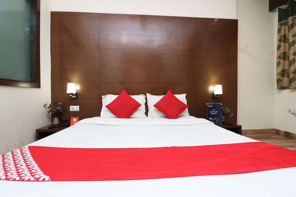 OYO 18753 Hotel Glance Inn, Anand Vihar Delhi, Delhi