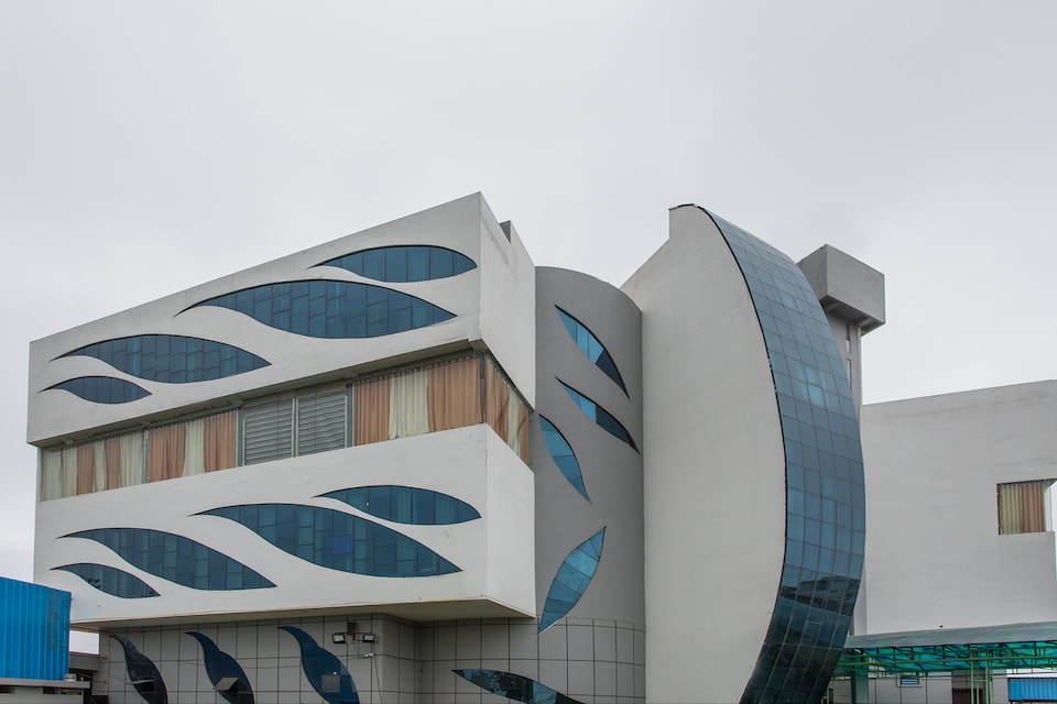 OYO 18757 Nakshatra Inn, Freeganj, Ujjain